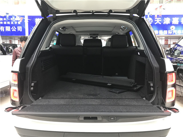 18款路虎揽胜详细深解升级亮点无惧任何路况城市穿梭SUV