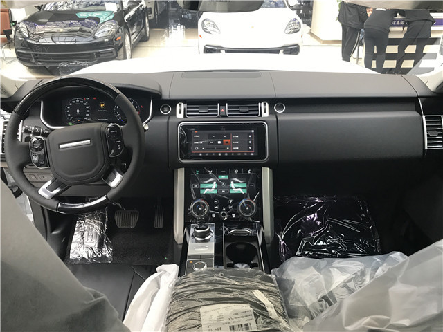 18款路虎揽胜详细深解升级亮点无惧任何路况城市穿梭SUV