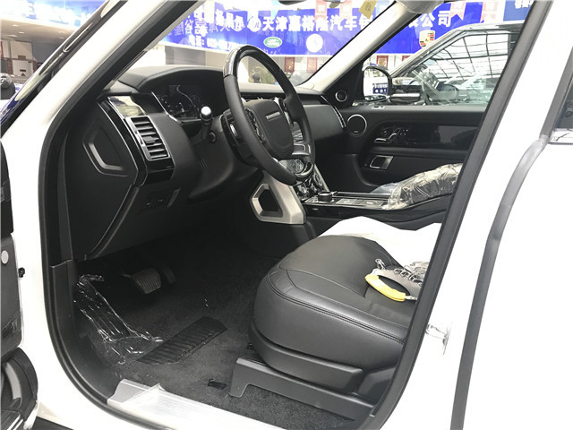 18款路虎揽胜详细深解升级亮点无惧任何路况城市穿梭SUV