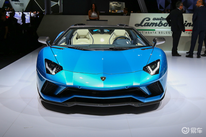 兰博基尼aventador s 敞篷版