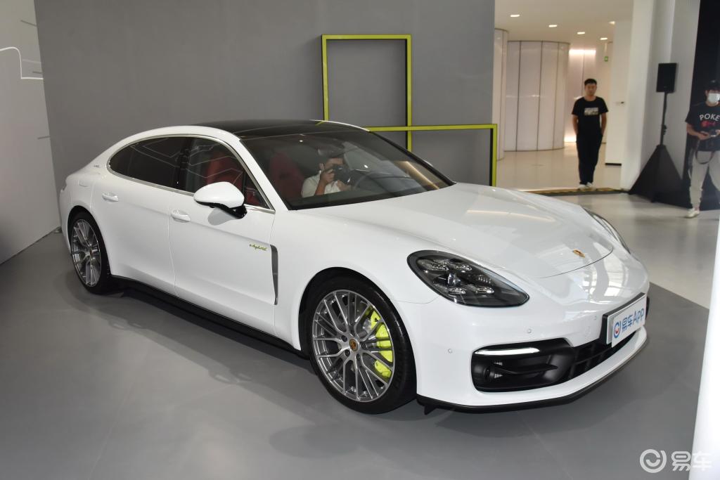 【保时捷panamera 插电混动panamera 4s e-hybrid 版