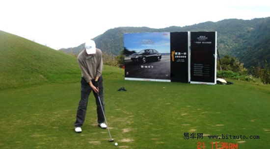 【图文】本田思铂睿 一杆进洞高尔夫球挑战赛_新闻中心_易车网