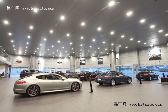 揭秘青岛售价保时捷4s店