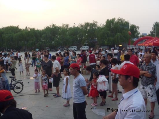 泌阳到郑州汽车,泌阳到南阳汽车时刻表,信阳到泌阳的汽车高清图片