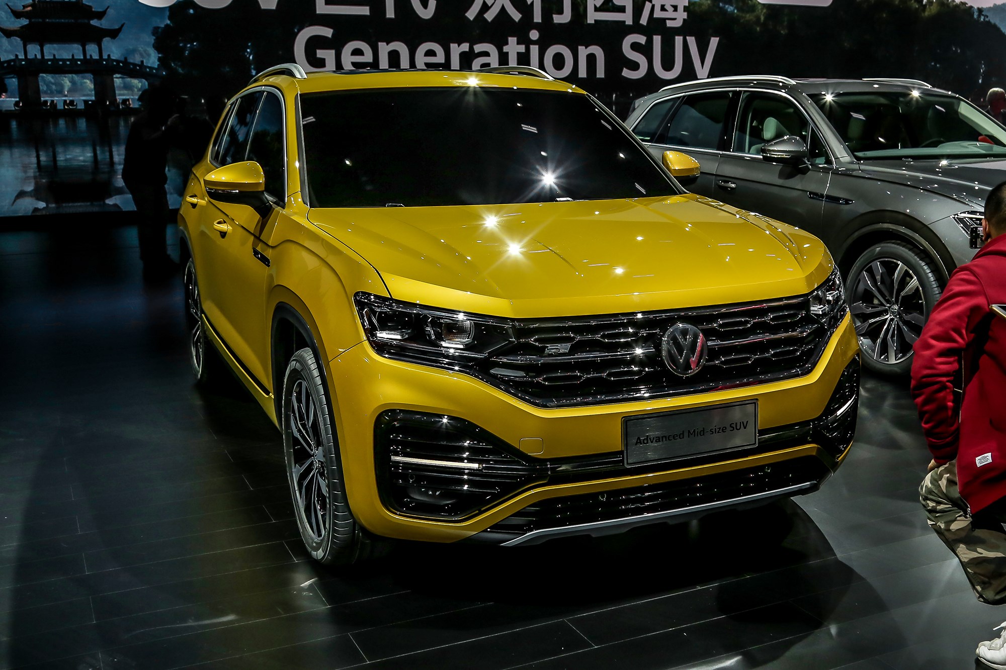 抢先实拍大众全新中型SUV 将会落户一汽 