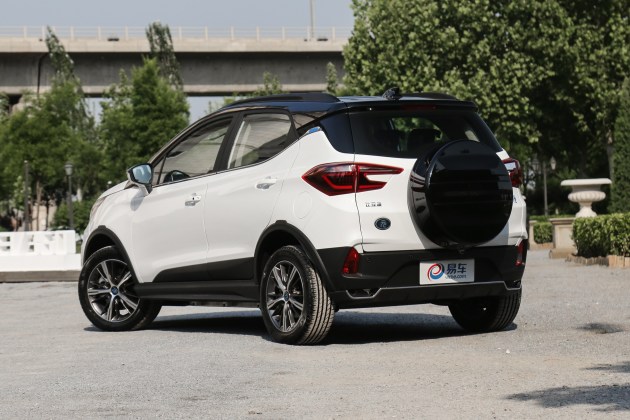 群访比亚迪公关总监杨昭 元EV360媒体品鉴会