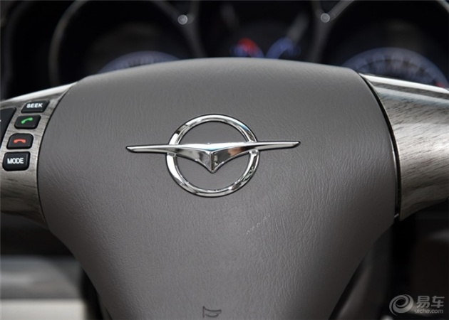 海马 普力马 2014款 1.6L 手动开拓版 7座高清图片