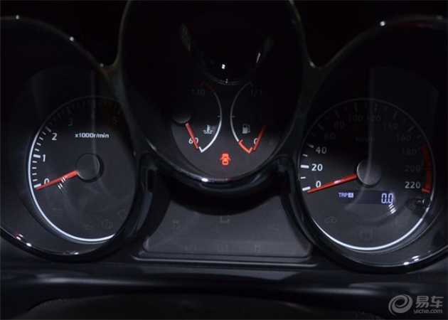我家的小马车 海马普力马2014款1.6L 手动 开拓版7座高清图片