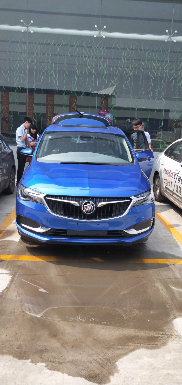 点评 别克gl6点评 点评详情5 蓝色gl6 购车21天后发布当前里程: 1823