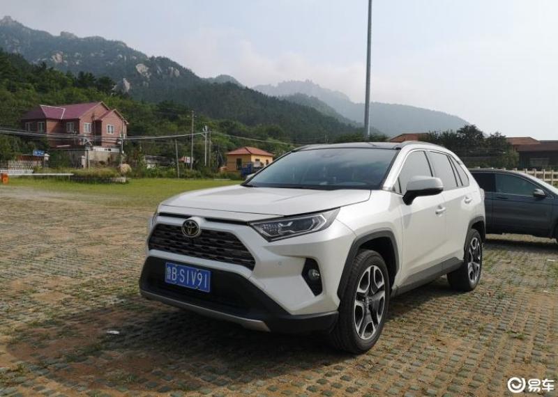 rav4荣放 2020款 2.0l cvt 两驱 尊贵版