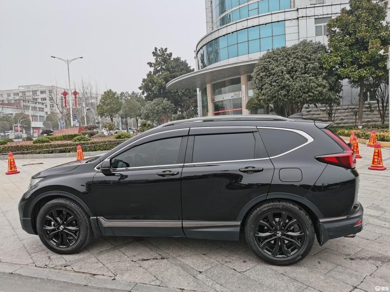 crv黑爵士版对比风尚版,本田crv风尚版黑色 本田cr-v 2021款 240turbo cvt 两驱 黑爵士版
