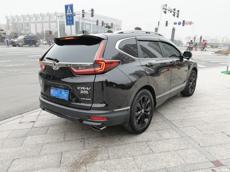 crv黑爵士版对比风尚版,本田crv风尚版黑色 本田cr-v 2021款 240turbo cvt 两驱 黑爵士版