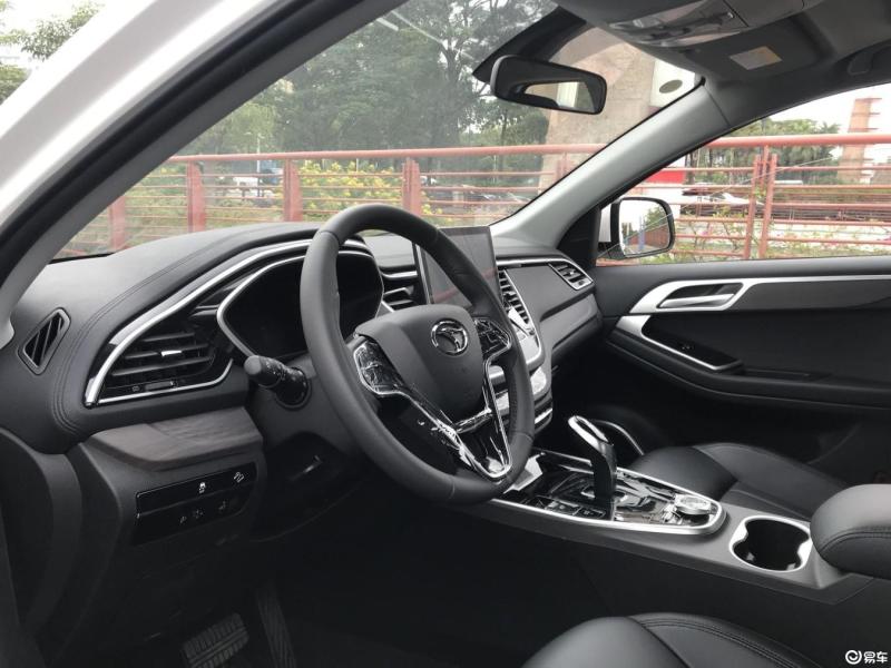东南dx7 2020款 星跃 1.5t 双离合 豪华天窗版