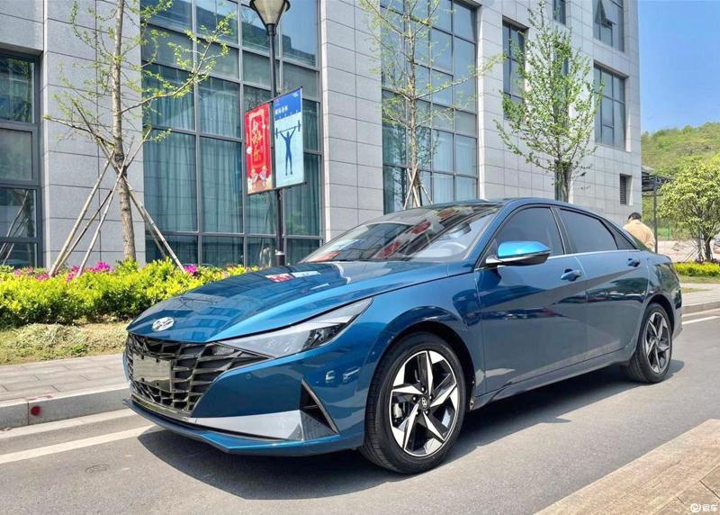 伊兰特 2021款 1.5l lux尊贵版