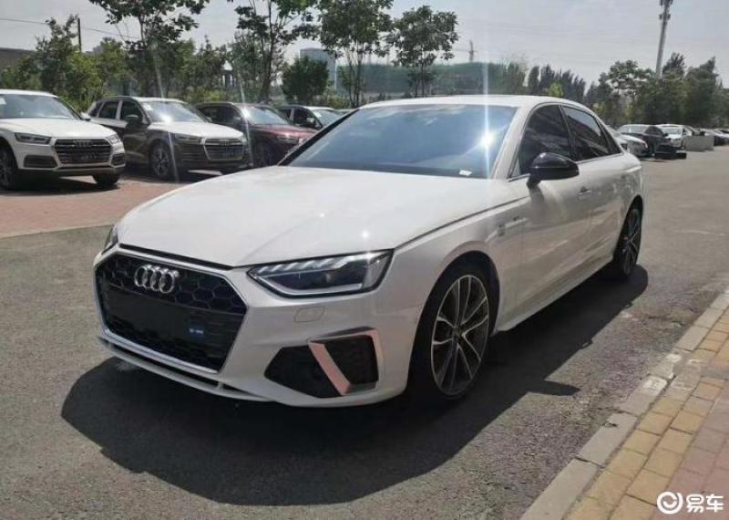 奥迪a4l 2020款 45 tfsi quattro 臻选动感型