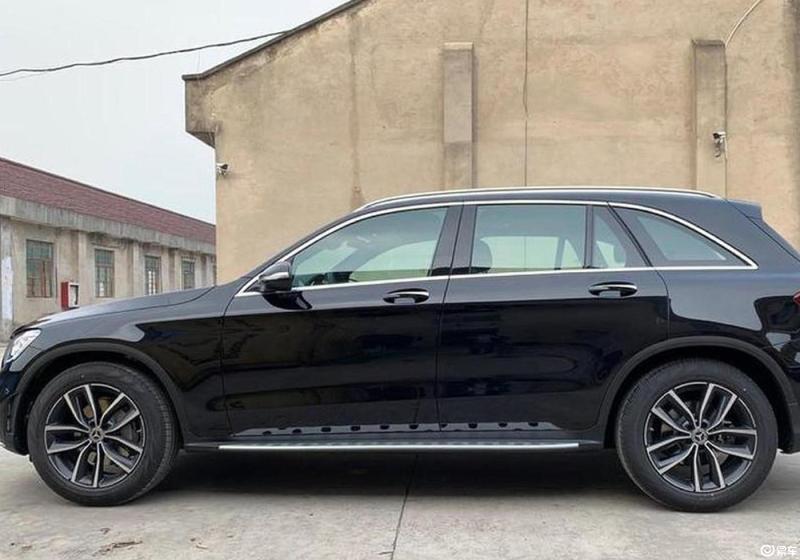 奔驰glc 2021款 glc 300 l 4matic 动感型