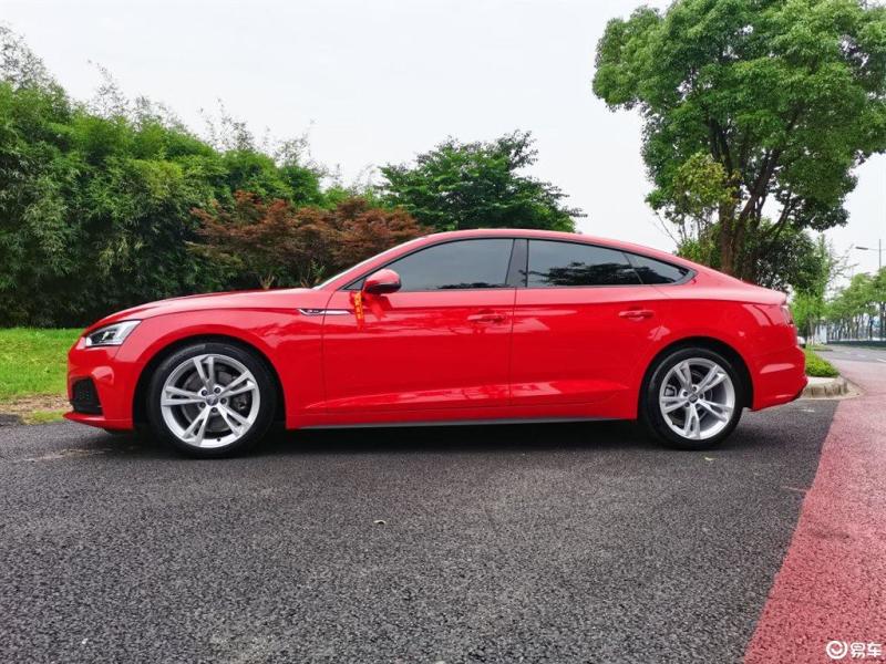 奥迪a5 2021款 sportback 40 tfsi 时尚致雅型