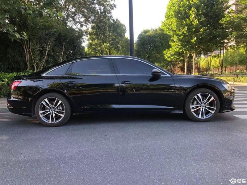 奥迪a6l 2021款 40 tfsi 豪华动感型