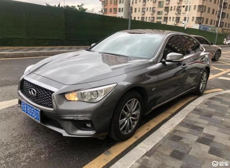 英菲尼迪q50l 2021款 2.0t 舒适版