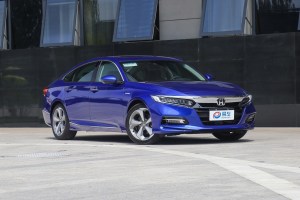 第十代雅阁锐&bull;混动获2020年度十佳车奖