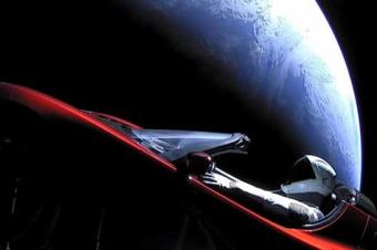 特斯拉将跑车送上太空 蔚来自建第二工厂落户上海