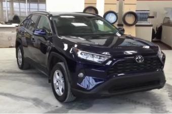 2019款丰田rav4 到店实怕,售价20.7万元图片