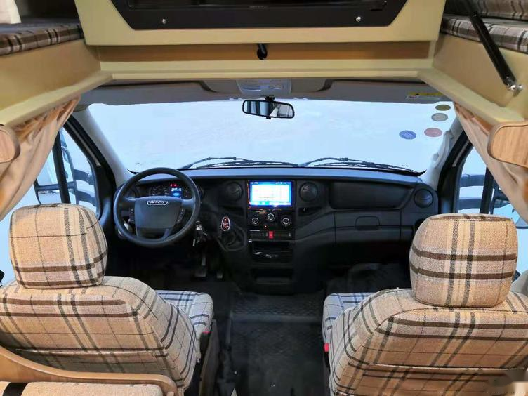 星旺房车依维柯欧胜c型房车2020新款定制版完美交车