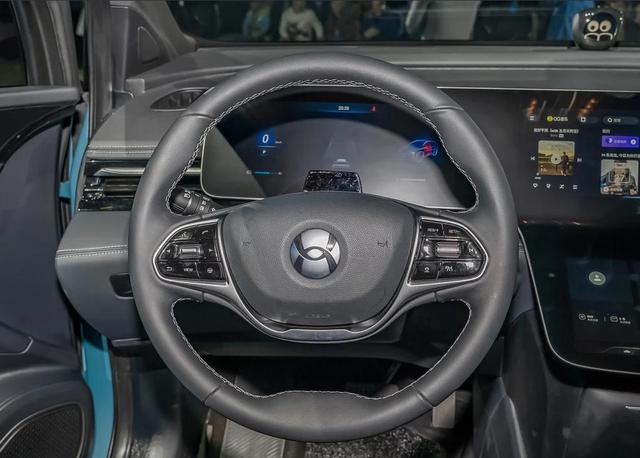 如何开方向盘电动车 157807493186.png