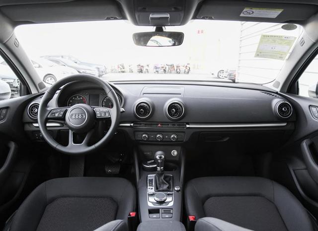 车档次排名_豪车排名前十名(2)