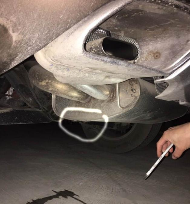 汽车的排气管滴水是不是有故障是否需要维修