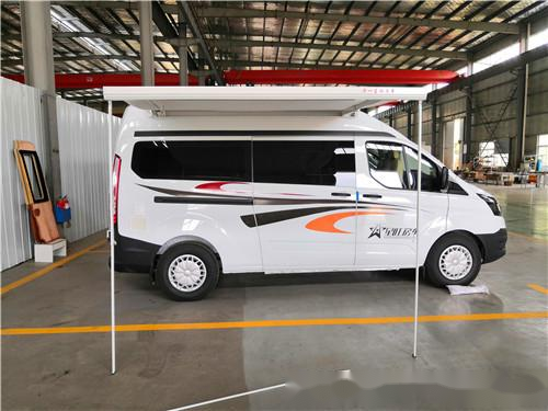 福特新全顺房车,中轴中顶房车