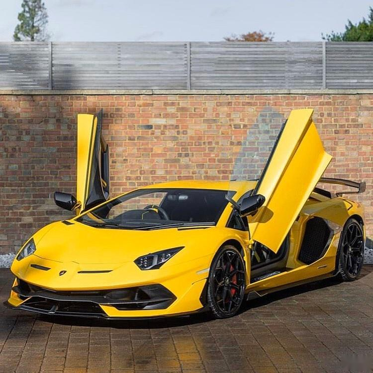 兰博基尼aventador svj实车 外观很漂亮