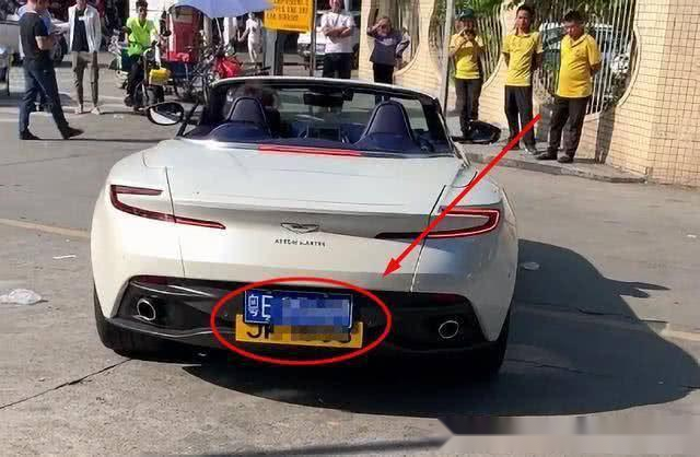 最火的开车视频 1583605785715876.png