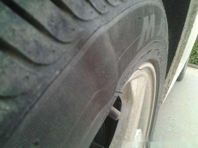 抓地力强的轮胎花纹推荐 15838681017321858.png