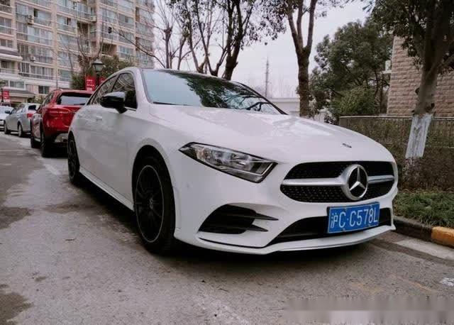 奔驰a180l,奔驰a180l报价及图片