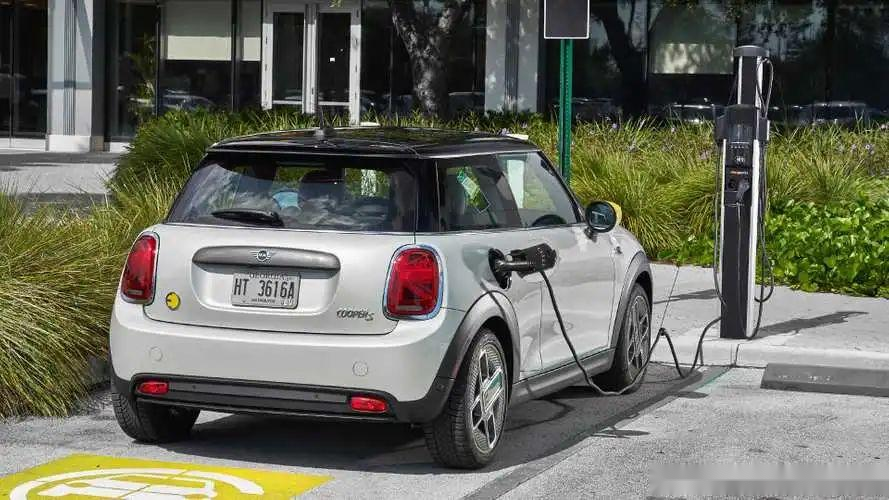 宝马mini多少钱一辆,宝马mini多少钱一辆新车