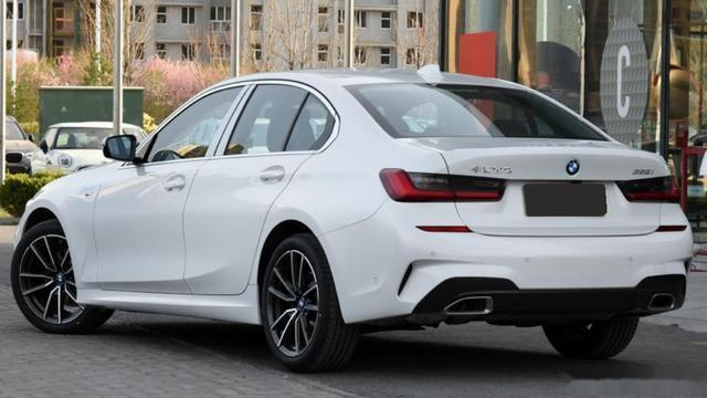 最便宜的宝马3系落地多少钱 15871461522536755.png