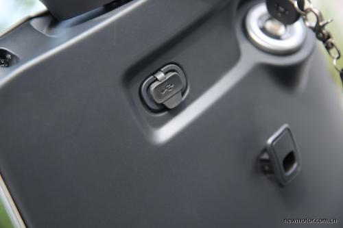 电动车充电方便插头 15882469184964902.png