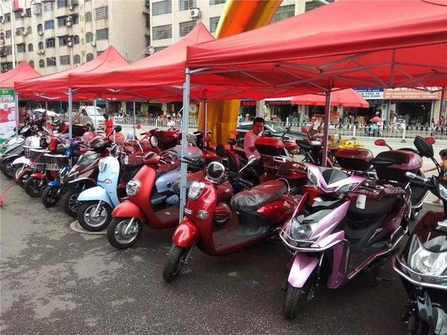 五一节假日促销电动车价格战都低到了699的价格了