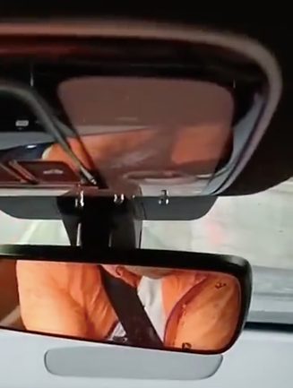 一辆车能产生多少GDP_权志龙有多少辆车(3)