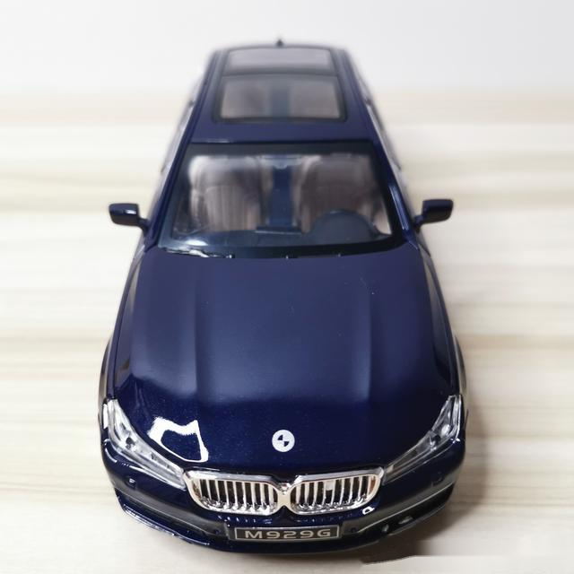 宝马760li 仿真汽车模型图集