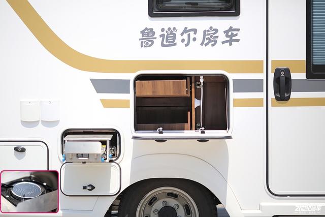 48v电路系统/实木家具 实拍鲁道尔依诺巴赫房车