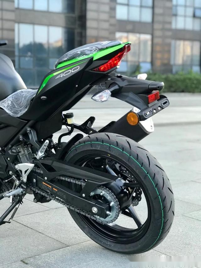 2021川崎kawasakiz400实车介绍不再限速