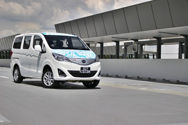 2020年东南亚版比亚迪m3e电动面包车便宜国货当自强