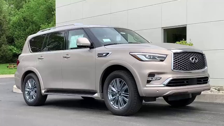 高清实拍2021款英菲尼迪qx80,颜值真不赖,选它还是途乐自己想