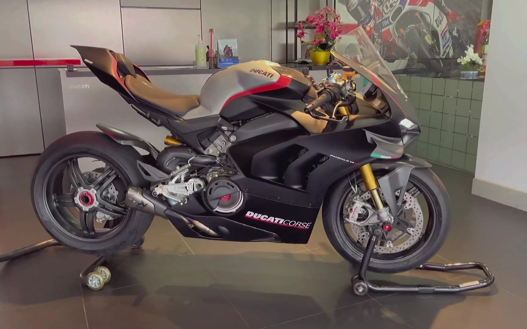 杜卡迪ducati panigale v4 sp外观展示