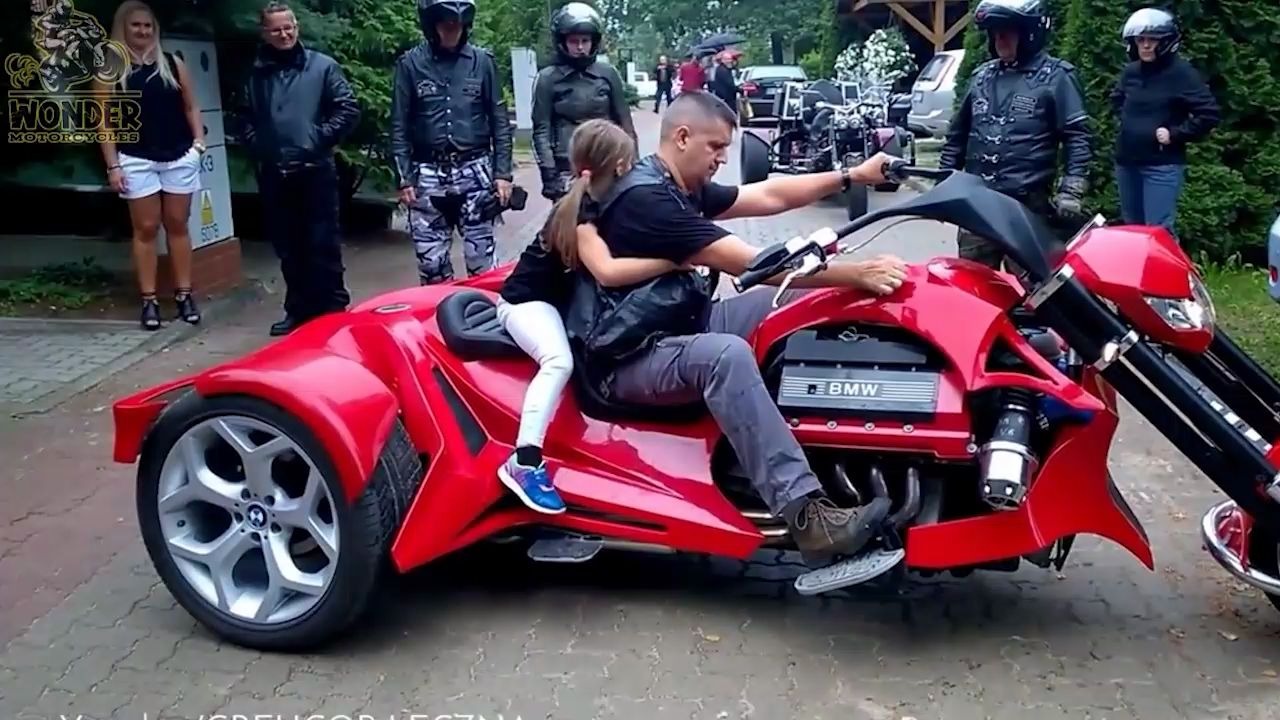 【摩托车】超酷改装三轮摩托车