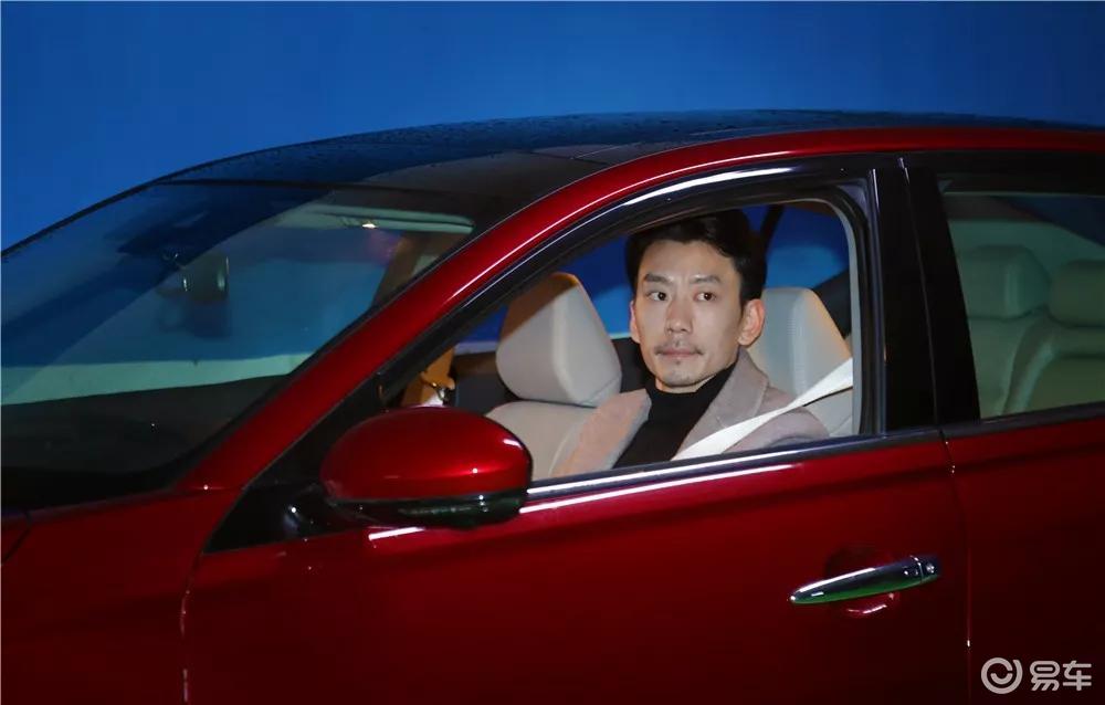 三十而立立的不是房和车 df977e8add164a42a3edf35e8eecfcd8.jpeg