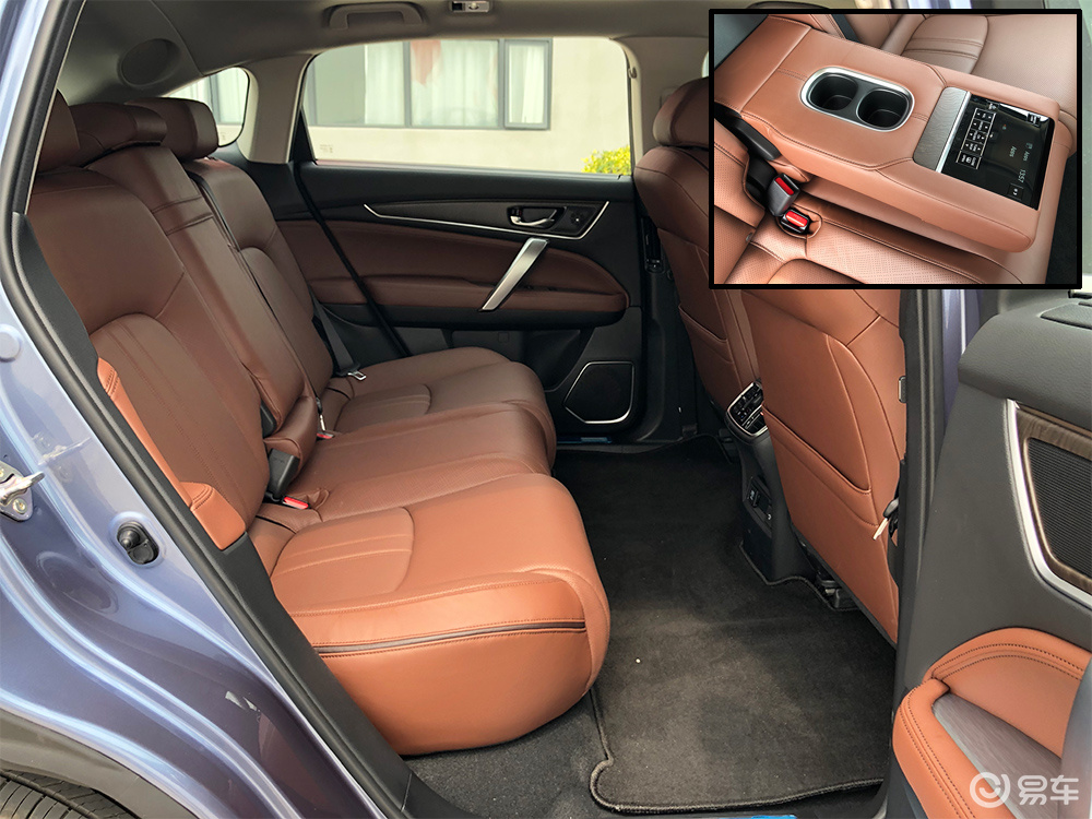 冠道内饰_驾驶座椅_后排