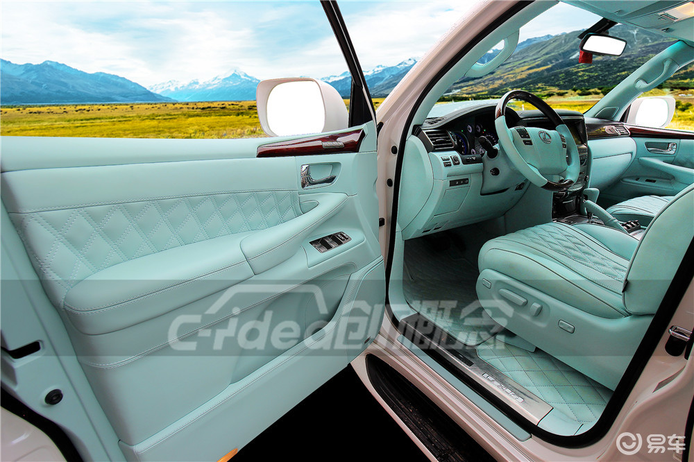 雷克萨斯lx570改青色内饰精美又大方